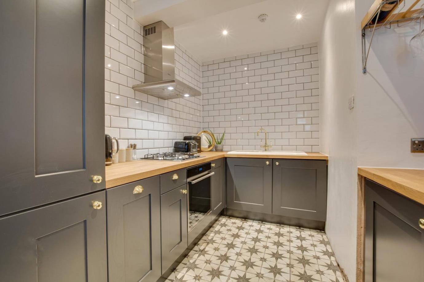 Central Brighton Flat, 3 Bedrooms, Sleeps 6, Close To Shops And Beach Exterior foto